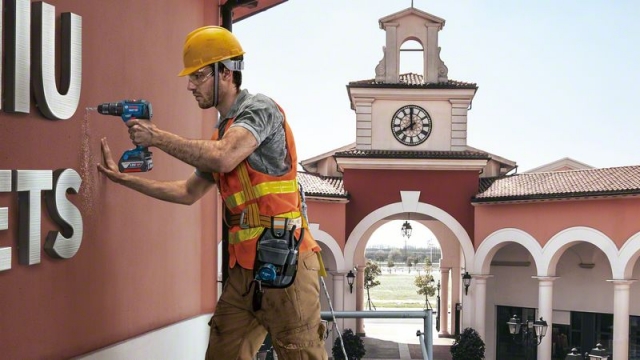 Аккумуляторная ударная дрель-шуруповёрт GSB 18V-50