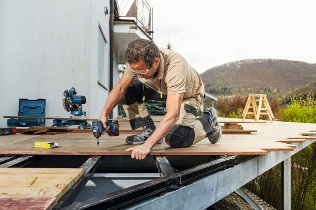 Аккумуляторный ударный гайковёрт GDR 18V-200 C