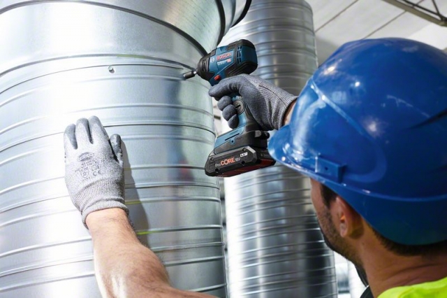 Аккумуляторный ударный гайковёрт GDR 18V-200 C