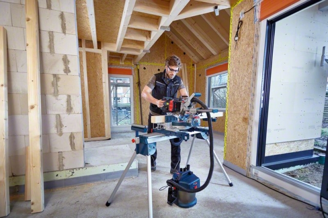 Аккумуляторная торцовочная пила BITURBO GCM 18V-216