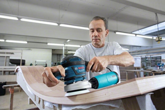 Эксцентриковые шлифмашины GEX 125-150 AVE