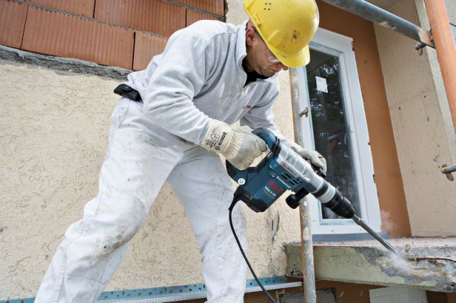 Отбойный молоток с патроном SDS max GSH 5 CE