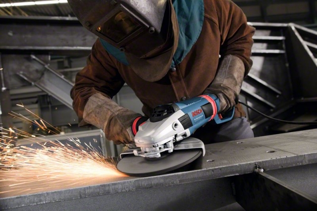 Угловая шлифмашина GWS 26-230 LVI