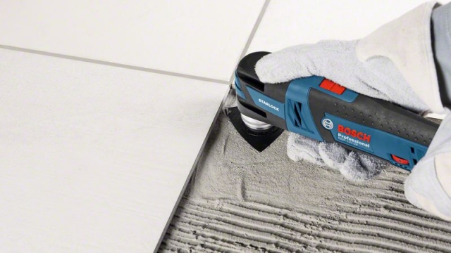 Аккумуляторный универсальный резак GOP 12V-28