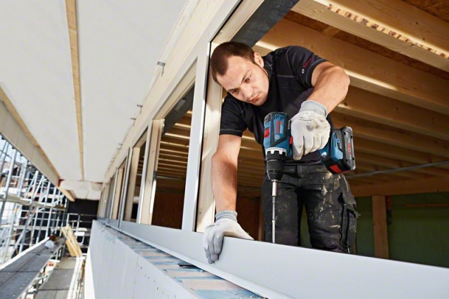 Аккумуляторная дрель-шуруповёрт GSR 18V-60 C