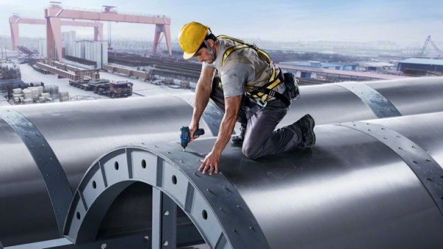 Аккумуляторный ударный шуруповерт/гайковерт GDR 120-LI