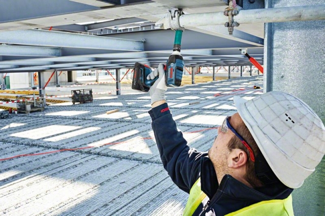 Базовый комплект 2 ProCORE18V 4.0Ah + GAL 1880 CV