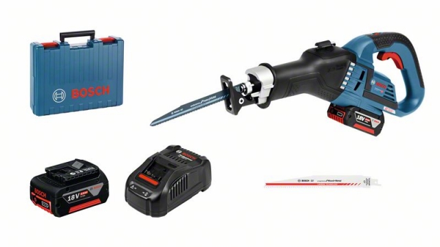 Аккумуляторная ножовка GSA 18V-32