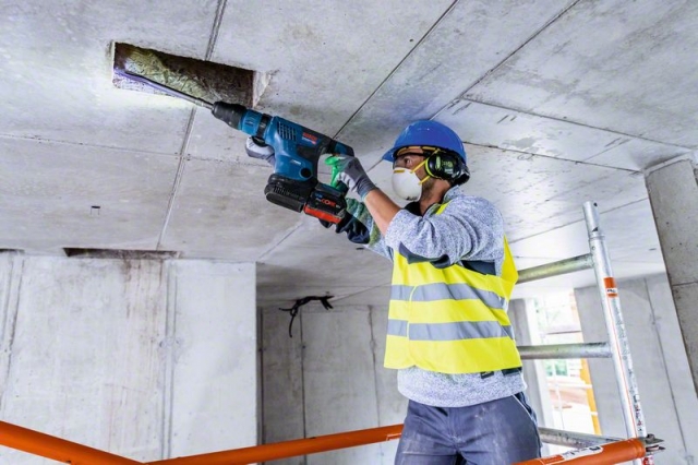 Аккумуляторный перфоратор BITURBO с патроном SDS max GBH 18V-36 C